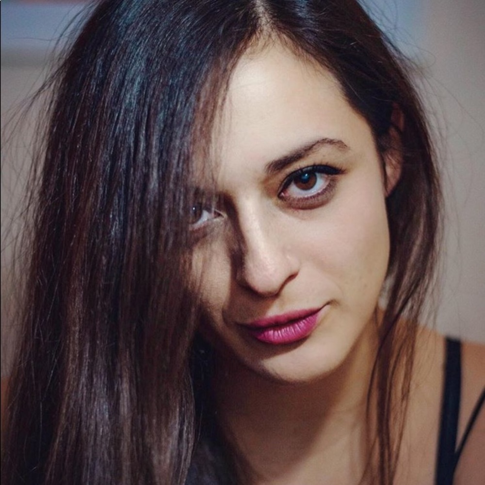 Meet your Posher, Andrea